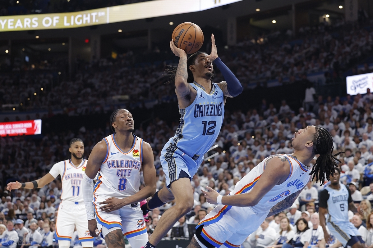 灰熊翻盘福建队，莫兰特点燃赛场