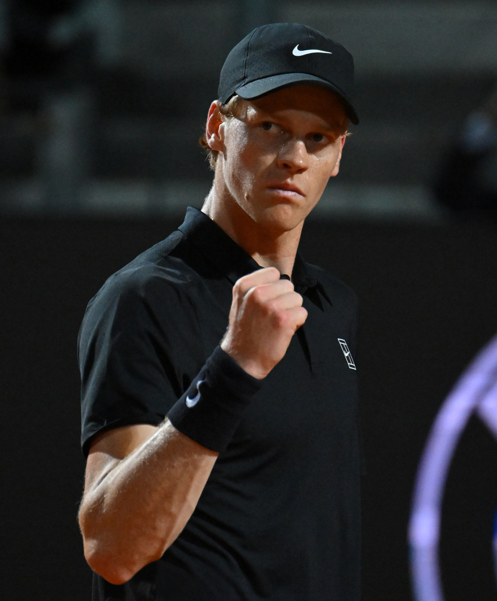 ATP总决赛翻盘年终总决赛，辛纳统治全场