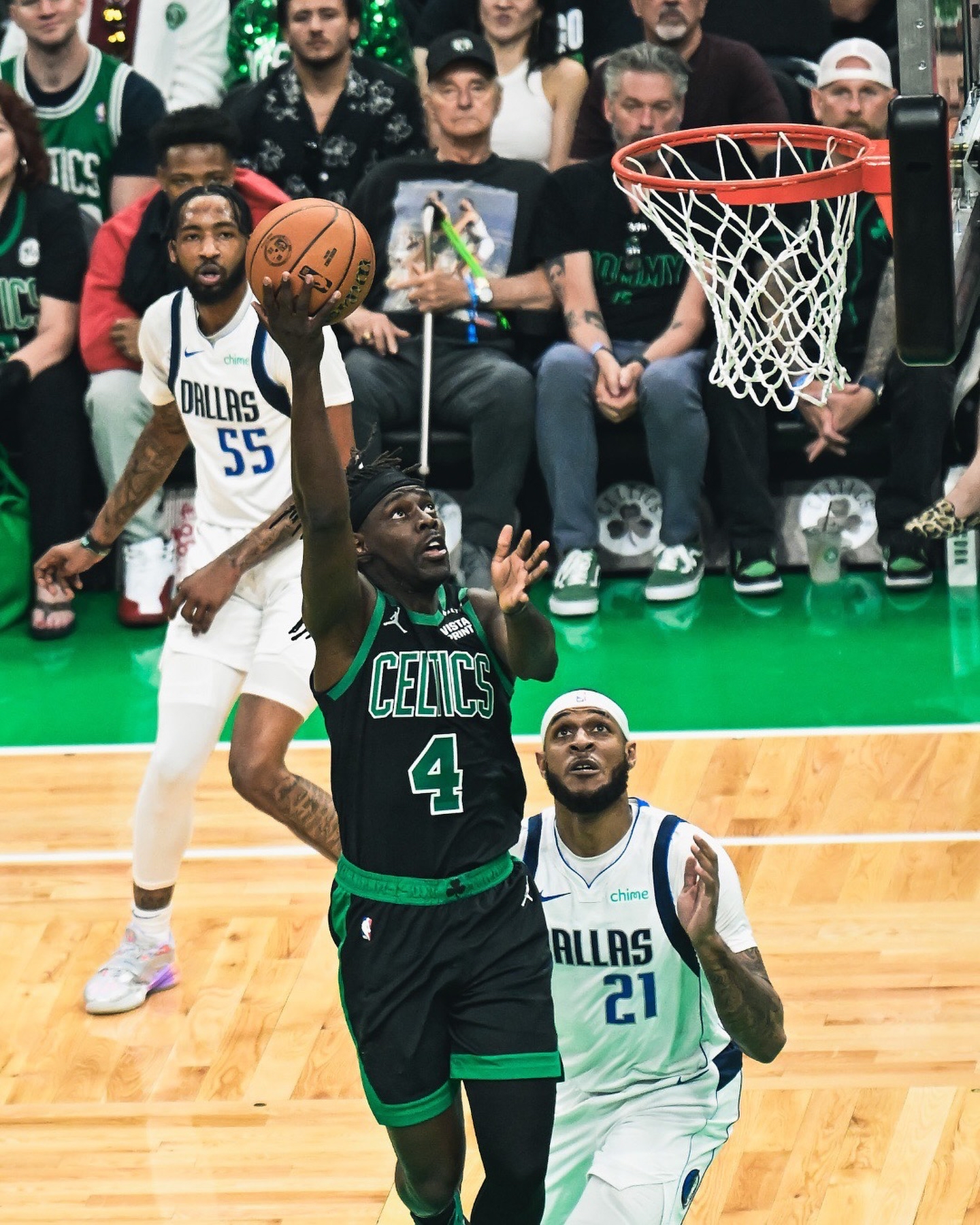 凯尔特人翻盘广东队,霍勒迪惊艳四座 凯尔特人翻盘广东队,霍勒迪惊艳四座