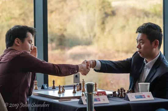 英格兰队轻取瑞典队，王皓高光表现