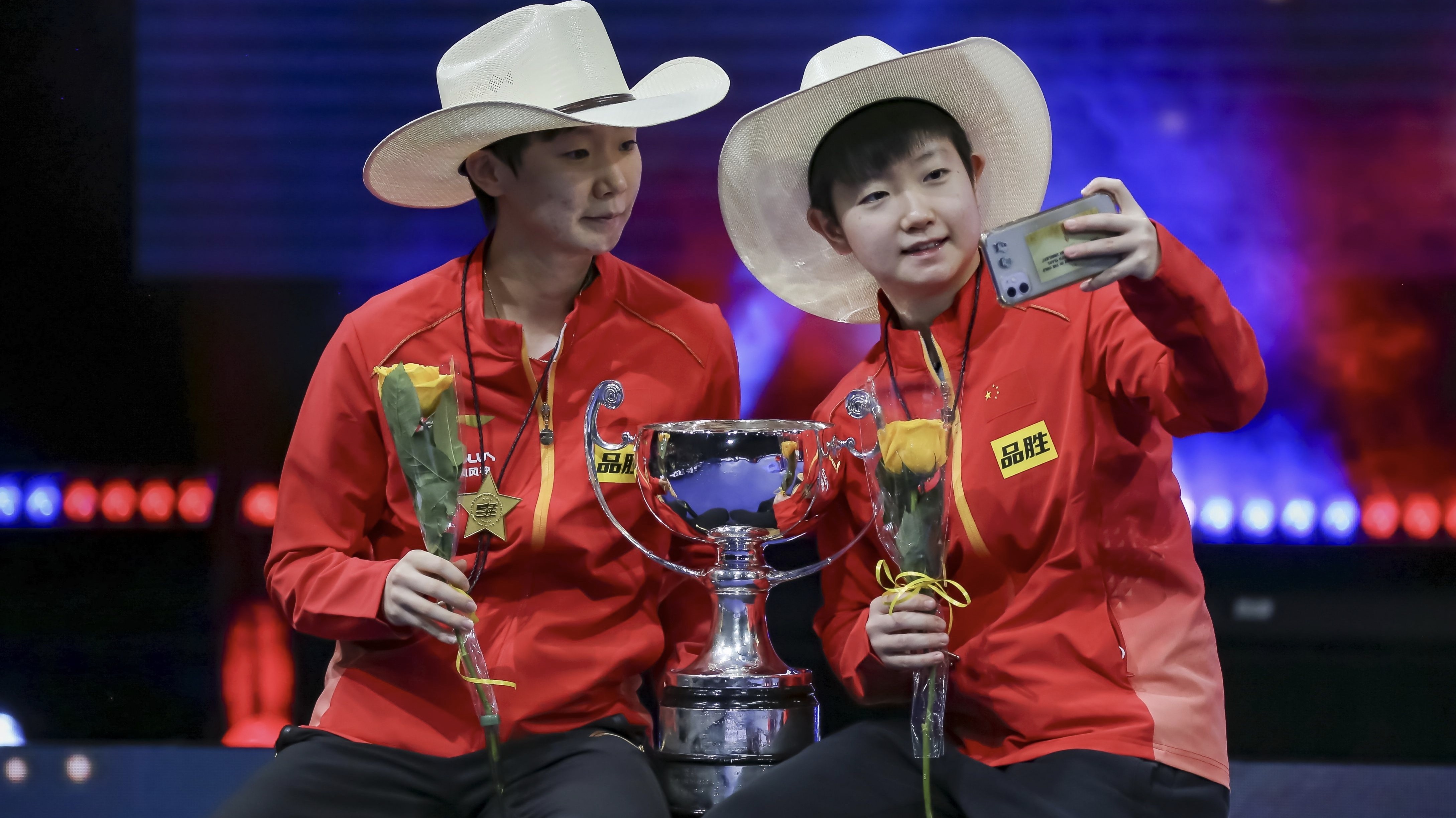 中国乒乓球队横扫比利时乒乓球队,奥恰洛夫惊艳世界 中国乒乓球队横扫比利时乒乓球队,奥恰洛夫惊艳世界