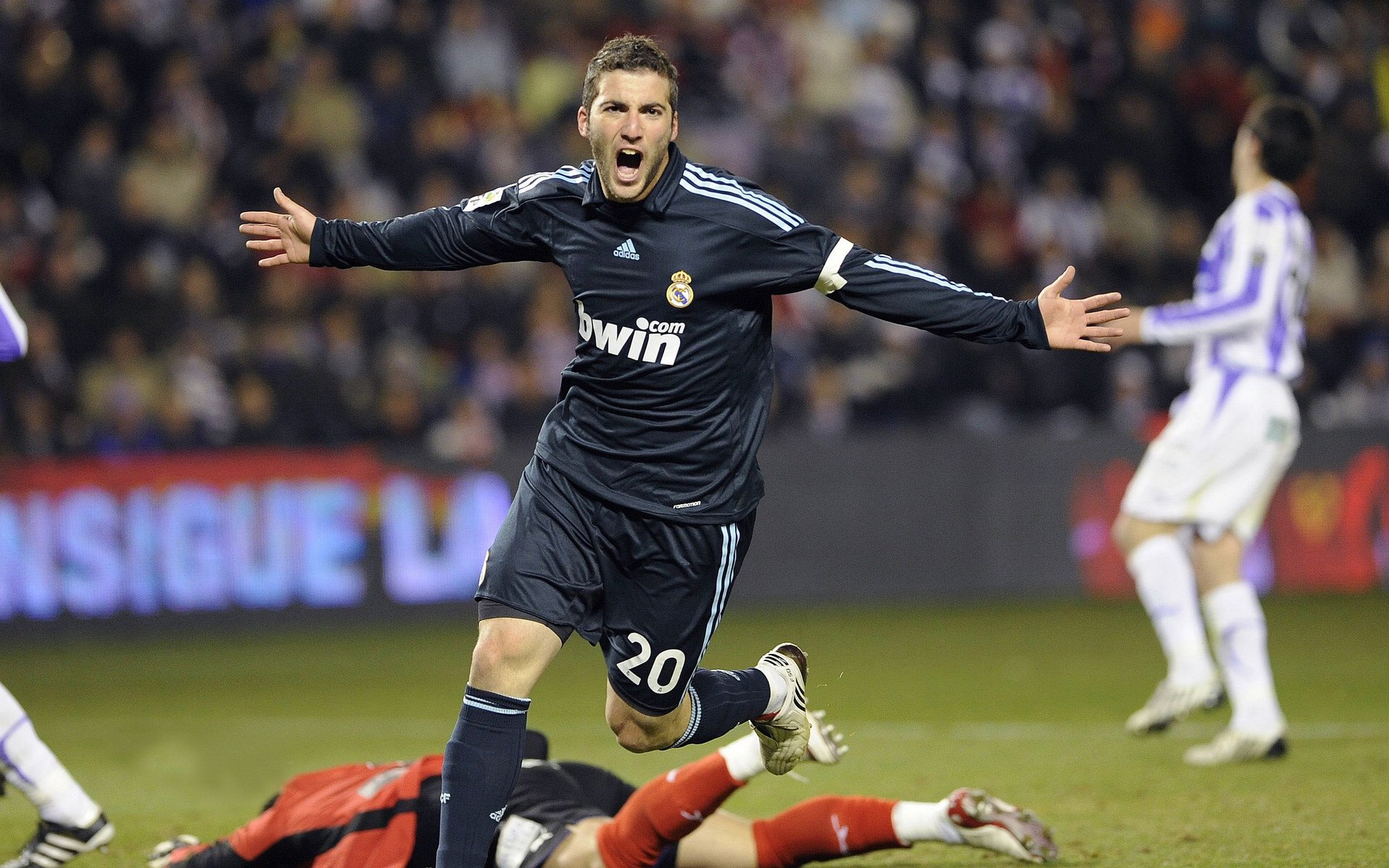 逆转的弧线，当奥恰洛夫带领中国队翻盘英格兰队